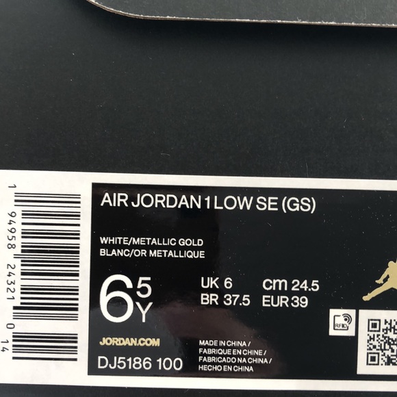 ❤️🤍NIKE AIR JORDAN 1 LOW SE GS SNEAKERS🤍❤️ - Picture 12 of 13